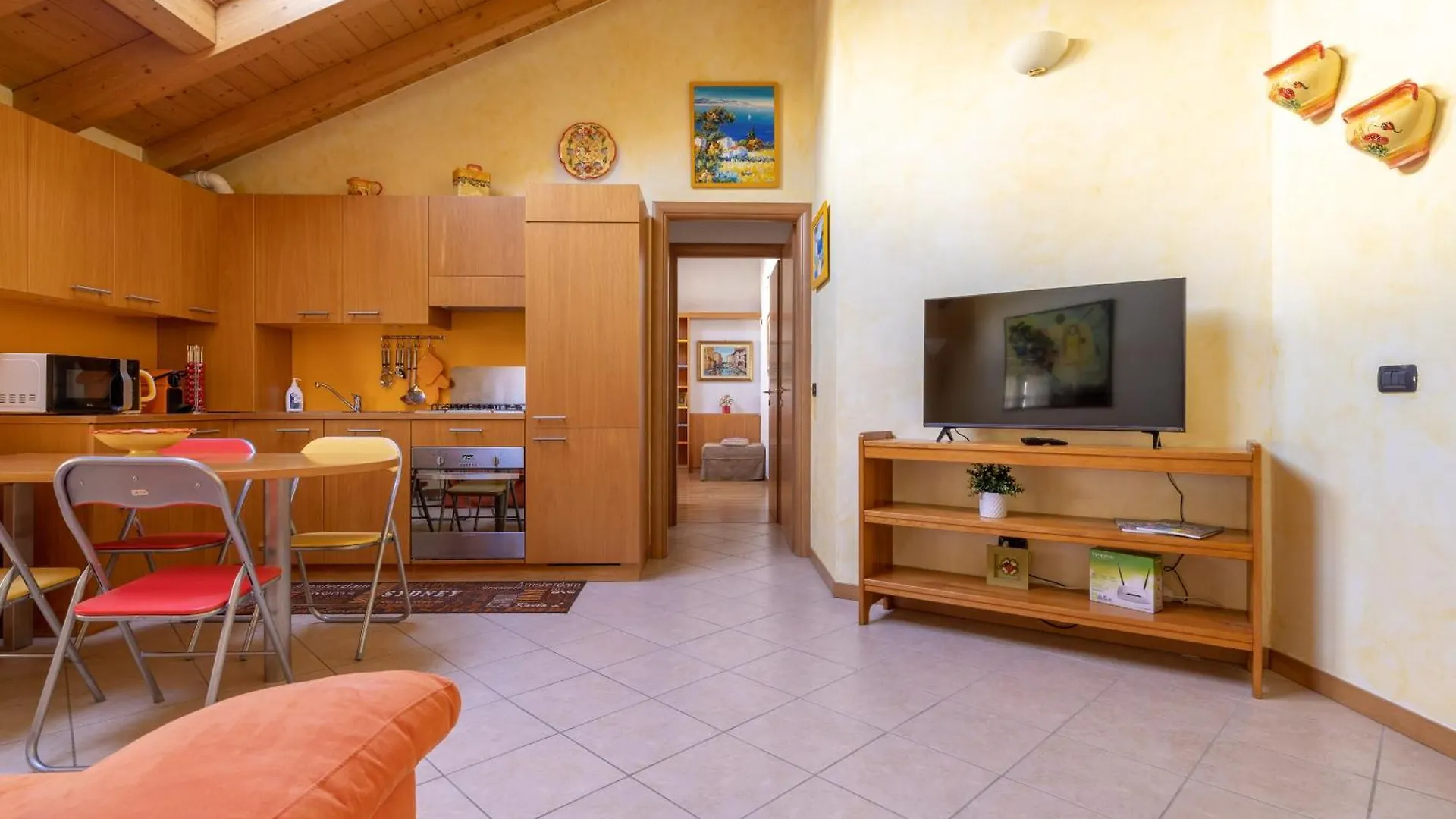 Apartment By The Ferry - Menaggio